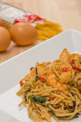 Spaghetti with spicy prawn and seafood