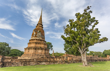 Fototapeta premium Wat Jao Prab temple . The temple is one of many temples in the Ayutthaya Historical Park, located in the old city of Ayutthaya, Thailand .