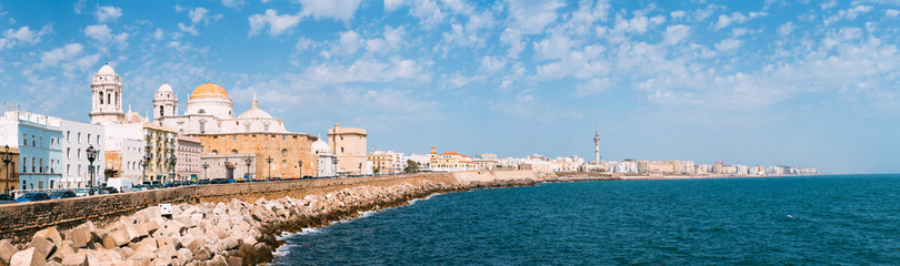 Panorama of Cadiz Cathedral and old town cityscape © Great Brut Here