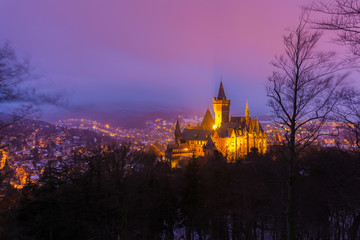 Fototapeta na wymiar Schloss in Wernigerode am Abend