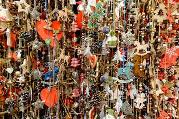 Lots of Christmas decorations hanging at the market in Vienna - 97609789