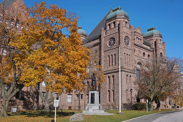 Fototapeta na wymiar Ontario Provincial Parliament Building, Toronto