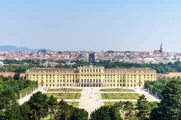Fototapeta na wymiar Schonbrunn Palace In Vienna
