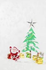 Christmas tree and gift.Used brush tool for white dot.