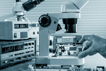 Magnifying devices to work with the chips on a master workplace