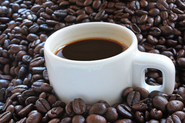 Expresso et grains de café 