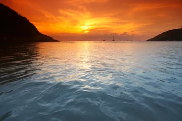 Tuinposter Zonsondergang aan zee Zee zonsondergang