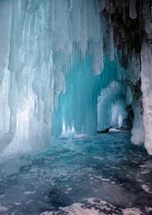 Foto auf Acrylglas Eishöhle © Serg Zastavkin