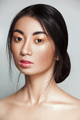 Naklejka premium Beautiful Asian young and tender woman