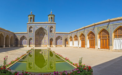 Nasir al-Mulk Mosque pond