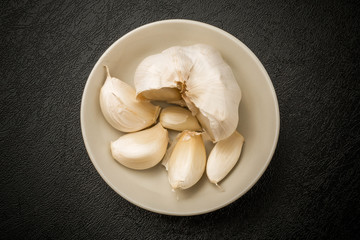 ニンニク　 Garlic dishes prepared with medicinal herbs