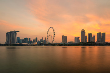 Fototapeta na wymiar Sunset at Marina Bay in Singapore. Asia