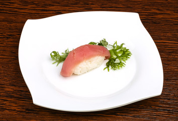 Tuna sushi