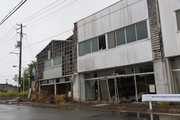 地震　被害