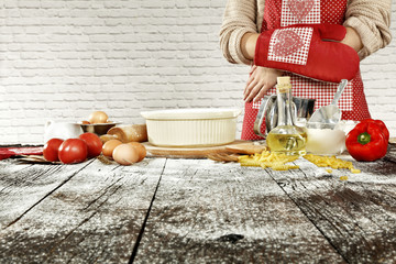 woman hands in kitchen