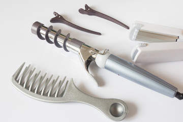 Парикмахерские инструменты завивка волос
