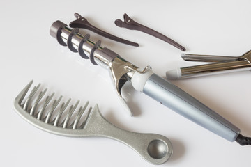 Парикмахерские инструменты завивка волос
