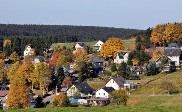 Ernstthal im Herbst