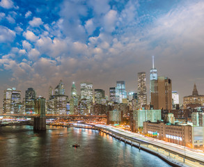 Fototapeta na wymiar Amazing New York night skyline