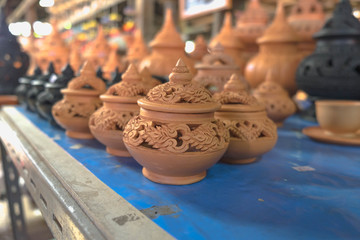 Complete pottery
