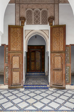 A door of the Palais de la Bahia