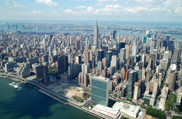 Blick vom Helikopter auf Midtown Manhattan, New York City