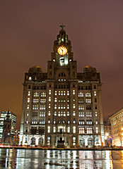 Liverpool's Historic Waterfront Buildings at Night