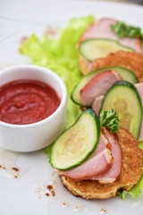 pancakes with ham and cucumber 