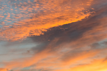 Fototapeta premium Wieczorne niebo z chmurami