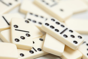 domino pieces