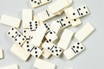 domino pieces