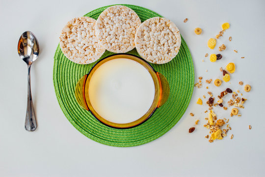 Healthy breakfast with milk and cerelas