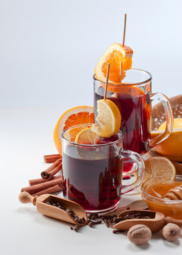  mulled wine with spices