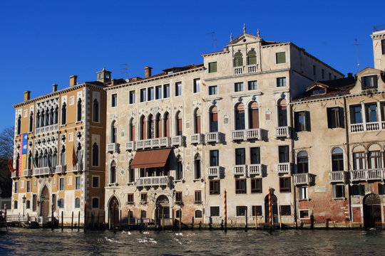 venezia pallazzi sulla laguna