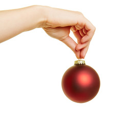 Rote Christbaumkugel zu Weihnachten