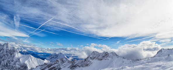 Winterpanorama - Alpen, Berge und 
Winterlandschaft