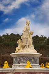 Fototapeta na wymiar Fountain in Versailles