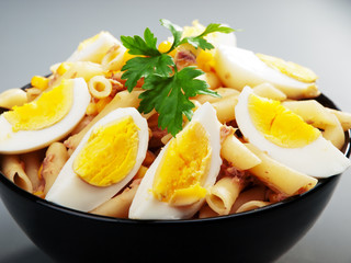 Penne with tuna and eggs