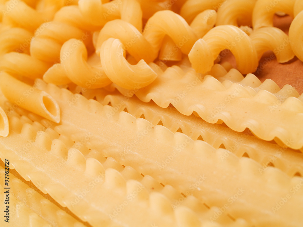 Poster raw pasta