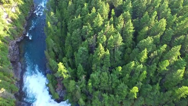 Aerial Montana Glacier National Park
Aerial video of Glacier National Park in Montana.
