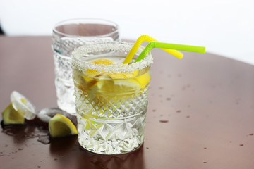 glass ice lemon