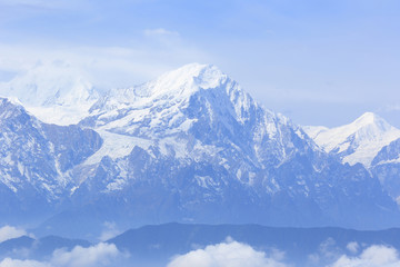 Fototapeta na wymiar beautifu snow mountain landscape