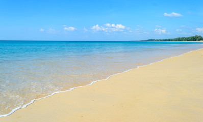 Fototapeta na wymiar Beautiful blue sky on the beach Phuket in Thailand