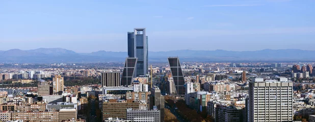 Poster Panoramisch uitzicht over de stad Madrid, in het noorden © fresnel6
