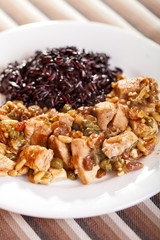 Turkey with capers and wild rice