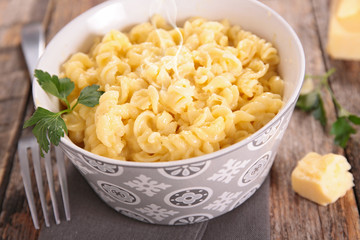 cheesy pasta
