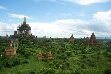 Fototapeta na wymiar Bagan - temples