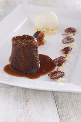 sticky toffee pudding dessert
