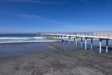 Fototapeta na wymiar Scripps pier in California