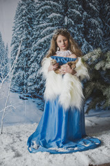 Snow Princess with the ferret in his hands 4561.